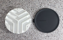 Load image into Gallery viewer, [Mug mate]Multi-purpose silicone lid &amp; coaster (Dark grey)
